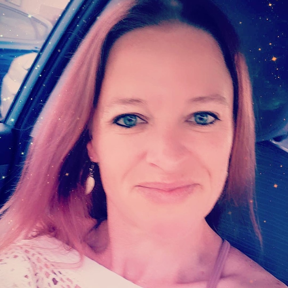 Meet your Posher, Shawna. I sell handmade jewelry that I create myself.